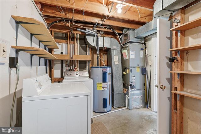 13010 KERRYDALE RD, Woodbridge, VA 22193