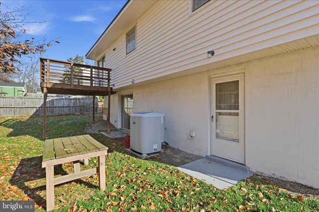 13010 KERRYDALE RD, Woodbridge, VA 22193