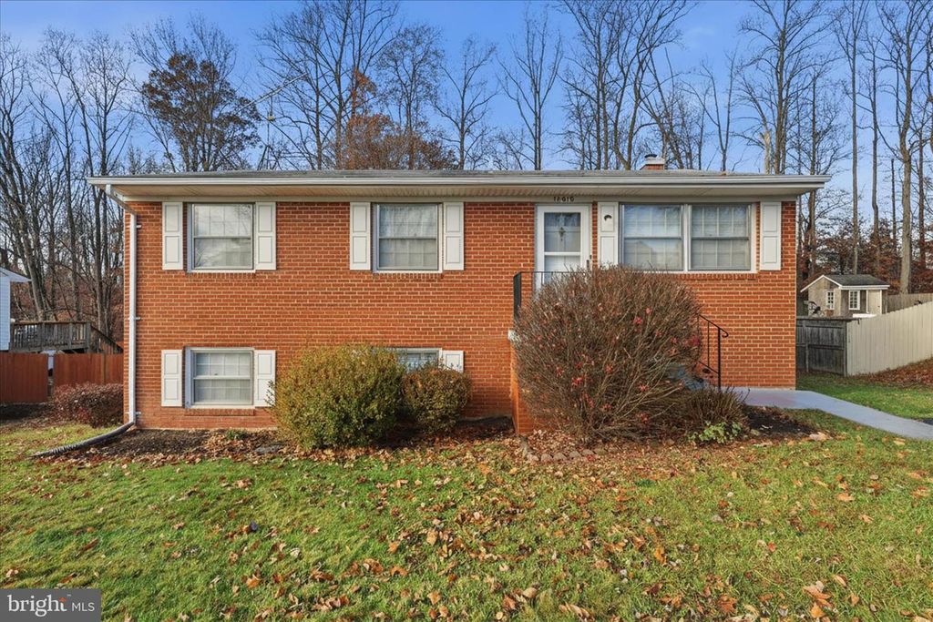 13010 KERRYDALE RD, Woodbridge, VA 22193