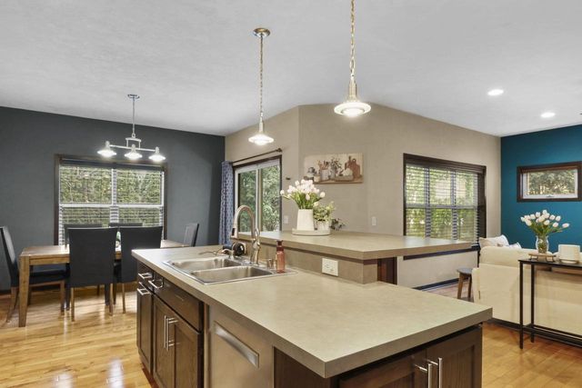 5 Cedarberry Circle, Verona, WI 53593