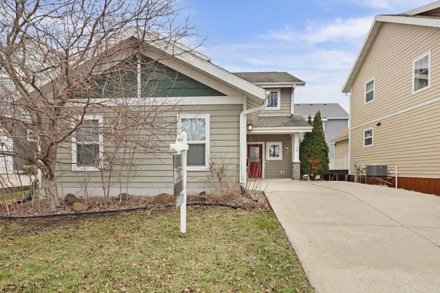 5 Cedarberry Circle, Verona, WI 53593