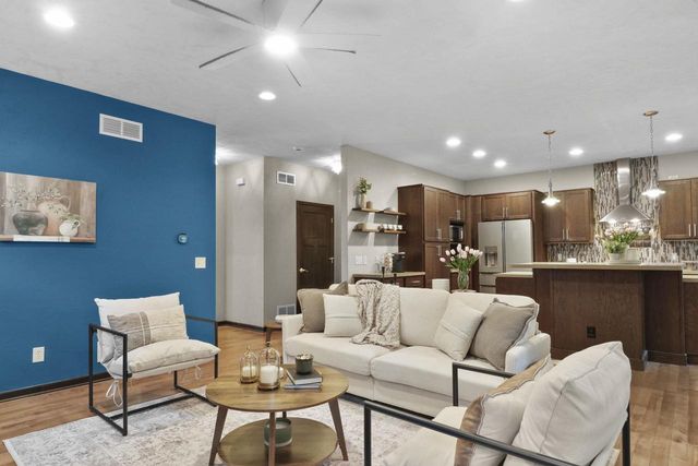 5 Cedarberry Circle, Verona, WI 53593