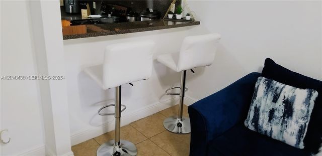 15300 SW 106th Ter 506, Miami, FL 33196