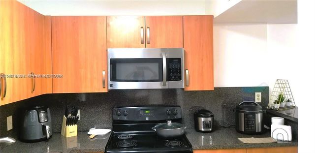 15300 SW 106th Ter 506, Miami, FL 33196