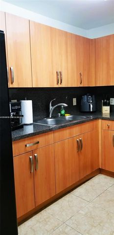 15300 SW 106th Ter 506, Miami, FL 33196