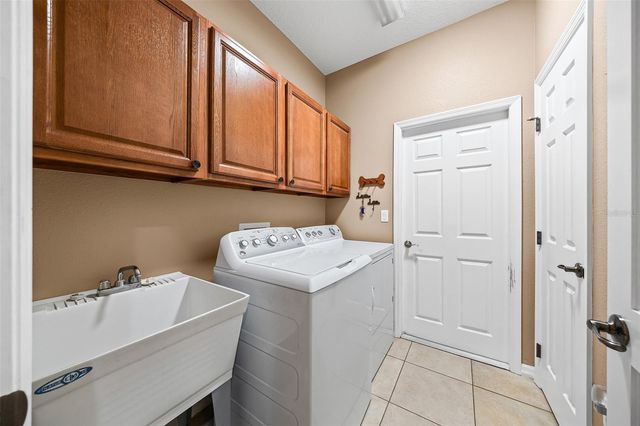 8713 SW 83RD COURT ROAD, Ocala, FL 34481