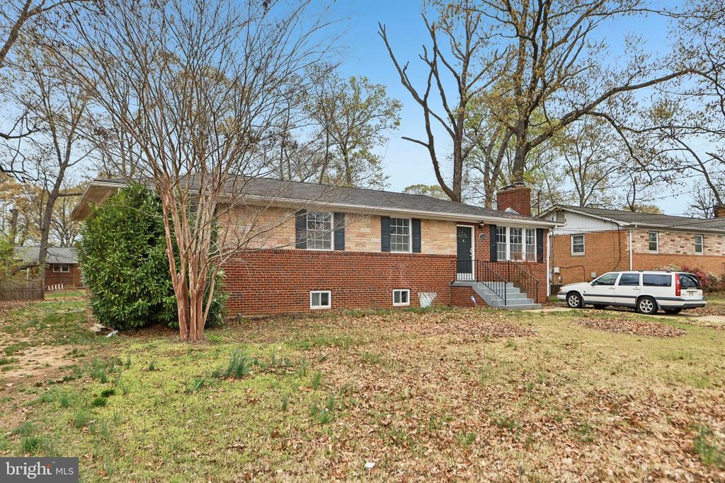 5608 EASTWOOD CT, Clinton, MD 20735