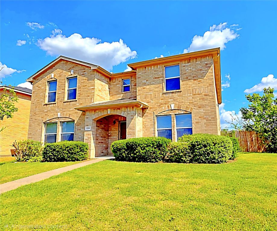 1336 Falcon Trail, Cedar Hill, TX 75104 — exterior