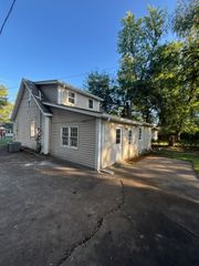 911 Leaf Ave Apt A, Murfreesboro, TN 37130