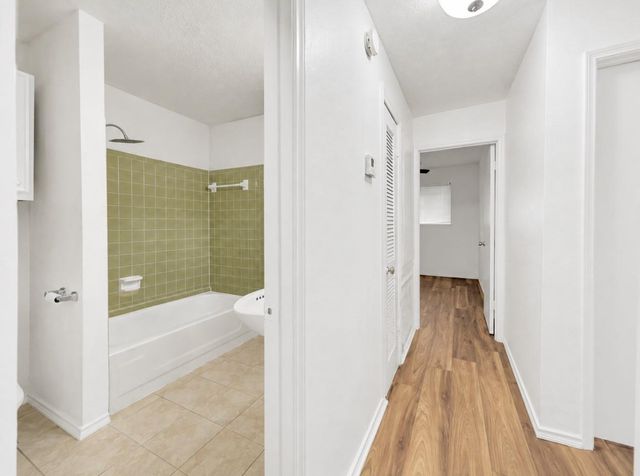 13517 Castilian Drive 1, Houston, TX 77015