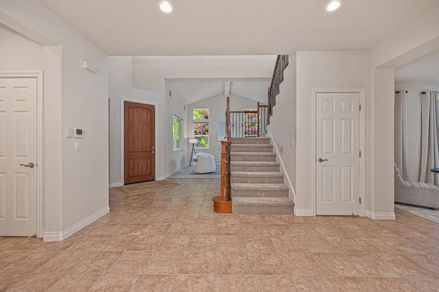 4715 Salem Way, Carmichael, CA 95608