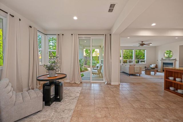4715 Salem Way, Carmichael, CA 95608