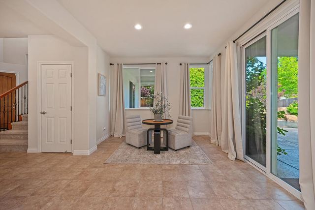 4715 Salem Way, Carmichael, CA 95608