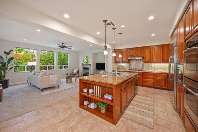 4715 Salem Way, Carmichael, CA 95608