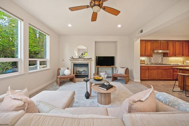 4715 Salem Way, Carmichael, CA 95608