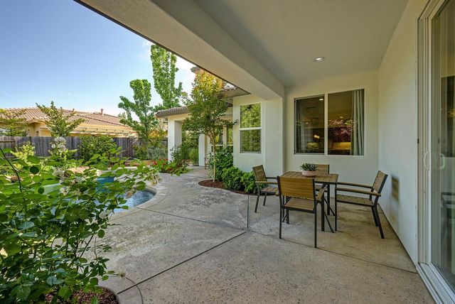4715 Salem Way, Carmichael, CA 95608