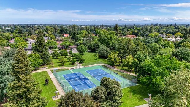 4715 Salem Way, Carmichael, CA 95608