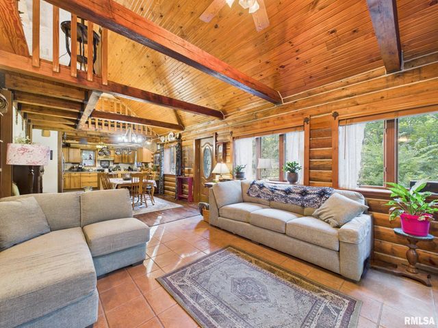 14138 Boyscout Trail, Petersburg, IL 62675