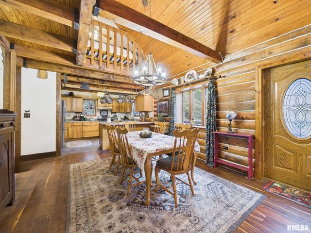 14138 Boyscout Trail, Petersburg, IL 62675