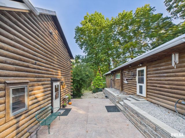 14138 Boyscout Trail, Petersburg, IL 62675