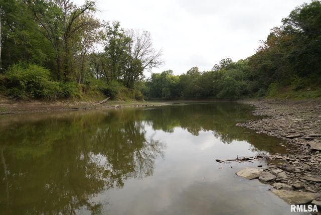 14138 Boyscout Trail, Petersburg, IL 62675