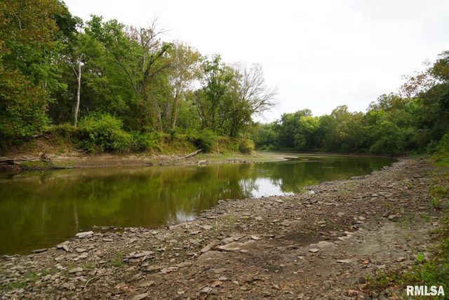 14138 Boyscout Trail, Petersburg, IL 62675