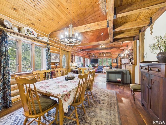 14138 Boyscout Trail, Petersburg, IL 62675