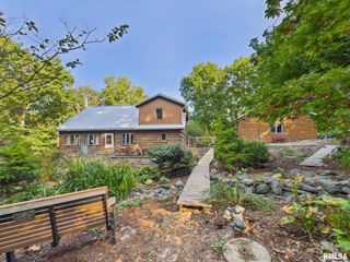 14138 Boyscout Trail, Petersburg, IL 62675