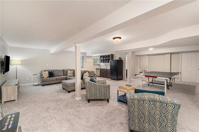 2844 W 143RD Terrace, Leawood, KS 66224