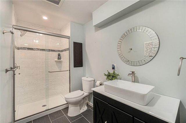 2844 W 143RD Terrace, Leawood, KS 66224