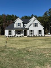 141 CENTERLINE ROPER LOOP, Byhalia, MS 38611