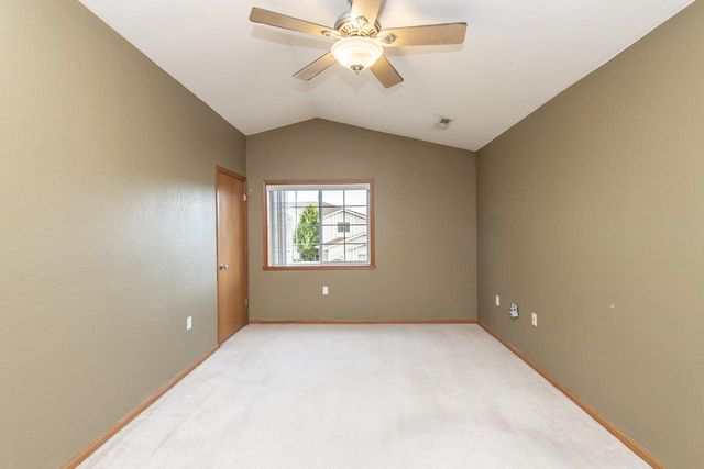 1301 College AVENUE #5F, South Milwaukee, WI 53172