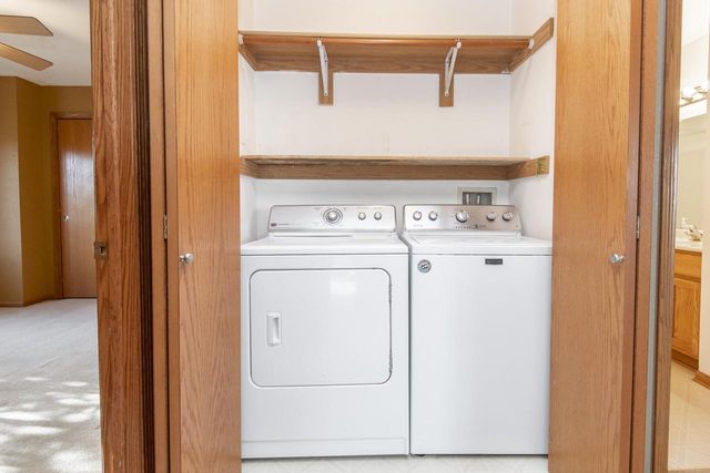 1301 College AVENUE #5F, South Milwaukee, WI 53172