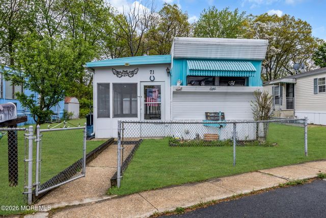 71 Locust Grove, Hazlet, NJ 07730