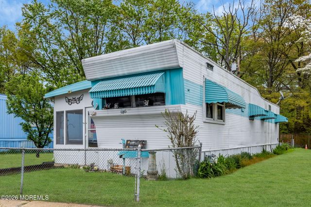 71 Locust Grove, Hazlet, NJ 07730