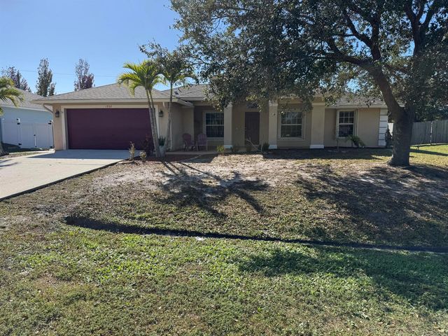 1538 SW Calmar Avenue, Port St. Lucie, FL 34953