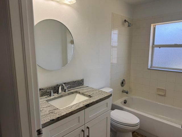 1538 SW Calmar Avenue, Port St. Lucie, FL 34953