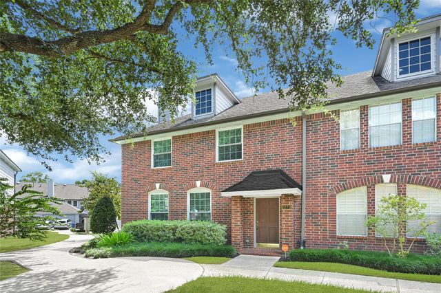 1273 El Camino Village Drive, Webster, TX 77058
