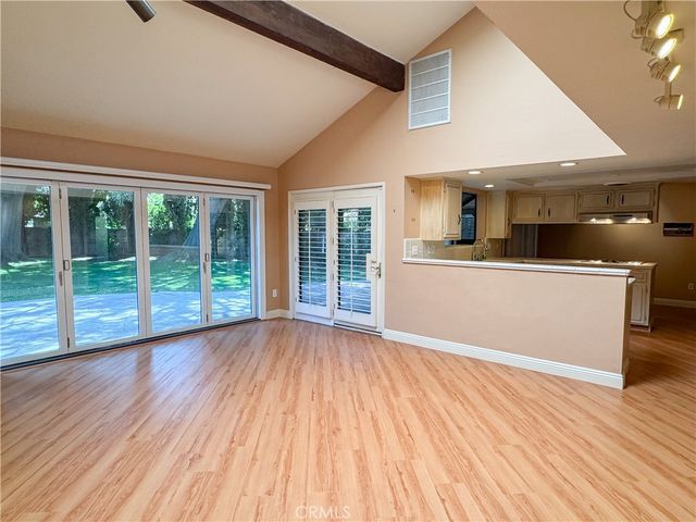 2200 El Portal Drive 9, Bakersfield, CA 93309