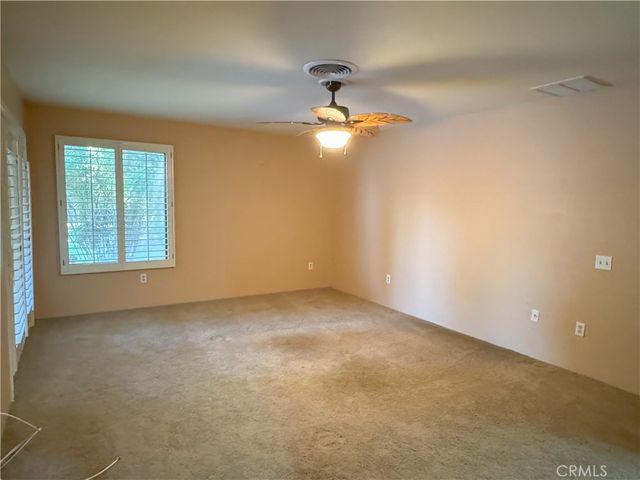 2200 El Portal Drive 9, Bakersfield, CA 93309