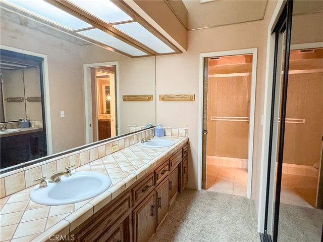 2200 El Portal Drive 9, Bakersfield, CA 93309