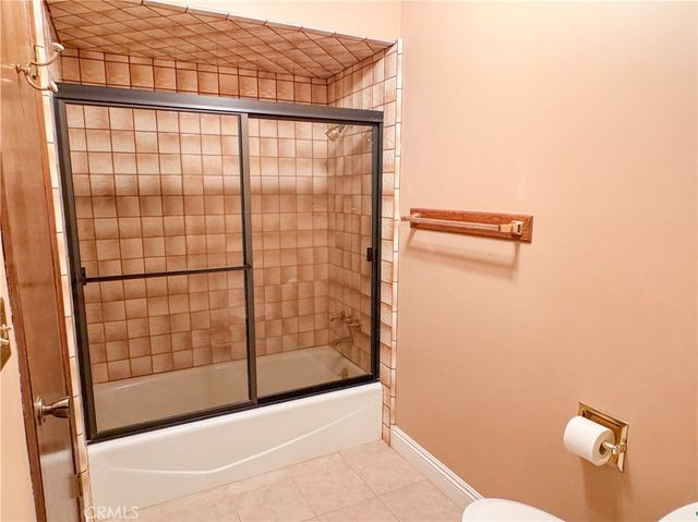 2200 El Portal Drive 9, Bakersfield, CA 93309