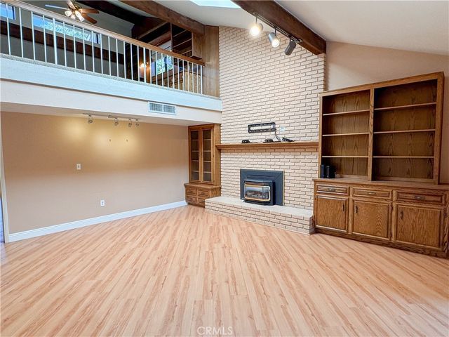 2200 El Portal Drive 9, Bakersfield, CA 93309