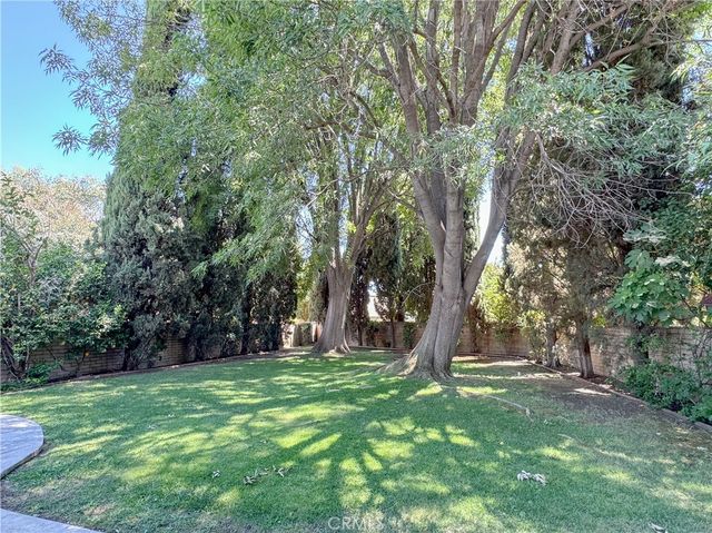 2200 El Portal Drive 9, Bakersfield, CA 93309