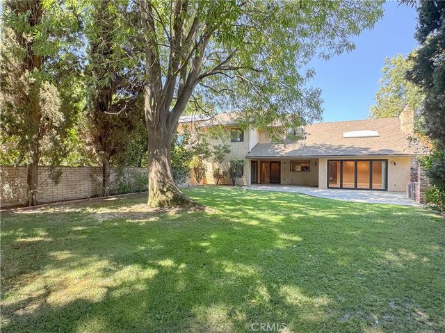 2200 El Portal Drive 9, Bakersfield, CA 93309