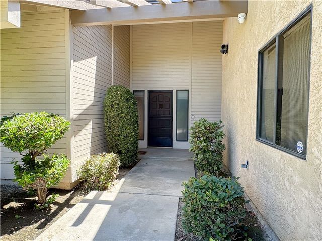 2200 El Portal Drive 9, Bakersfield, CA 93309