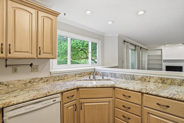8942 Pine Tree Boulevard, Indianapolis, IN 46256