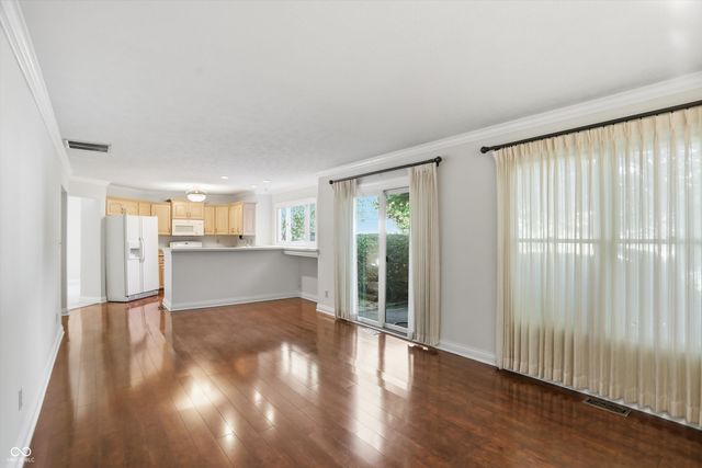 8942 Pine Tree Boulevard, Indianapolis, IN 46256