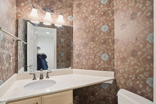 8942 Pine Tree Boulevard, Indianapolis, IN 46256