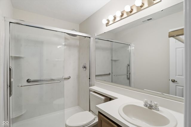8942 Pine Tree Boulevard, Indianapolis, IN 46256